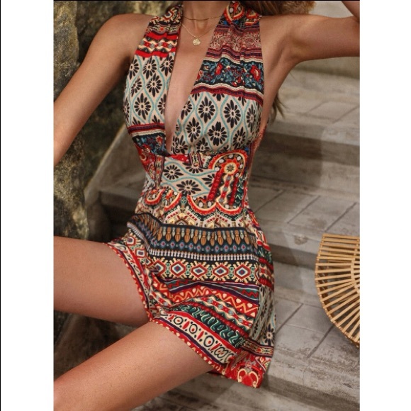 Boho floral print crisscross open back romper - Picture 7 of 7